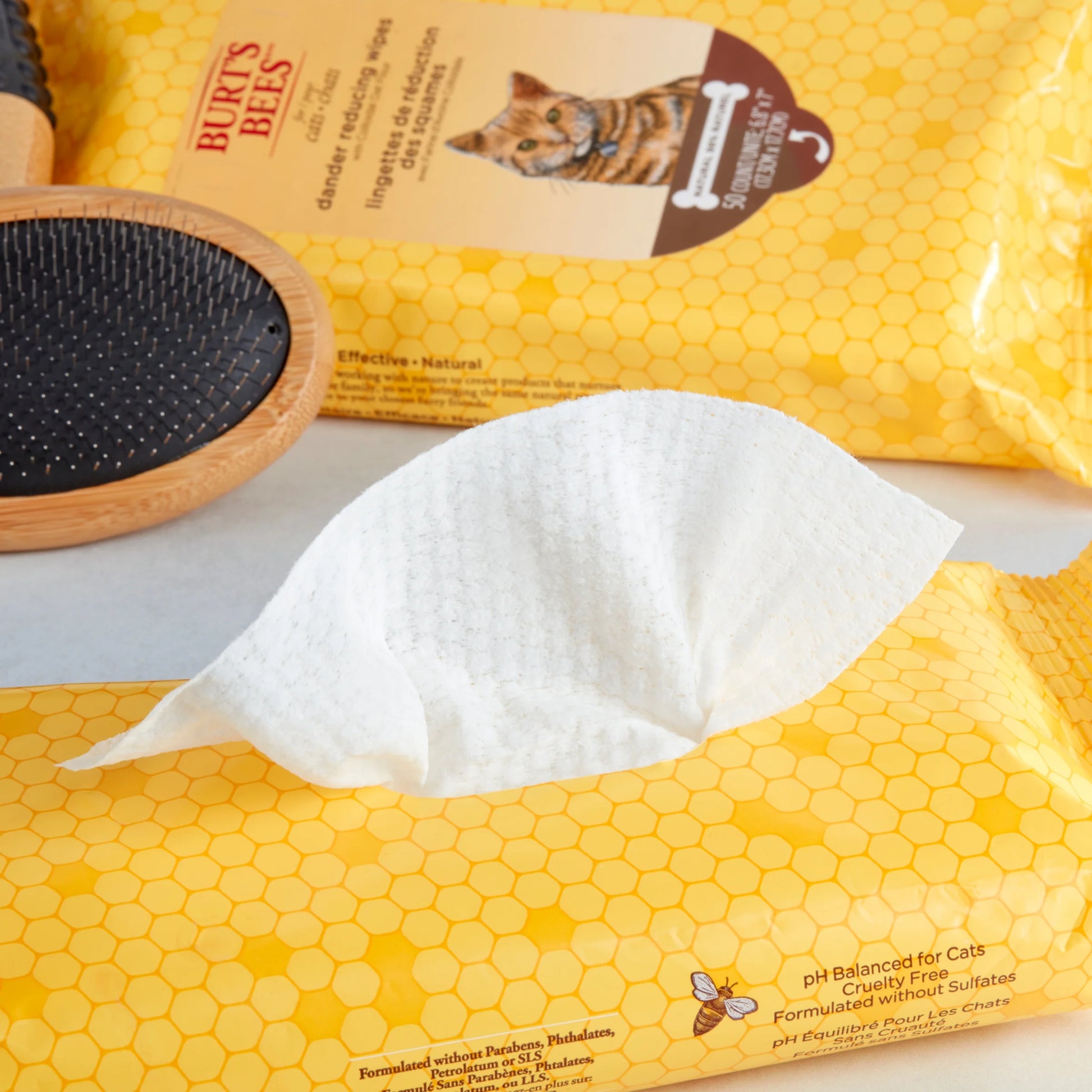 Burt’s Bees Dander-Reducing Cat Grooming Wipes – 50 Count